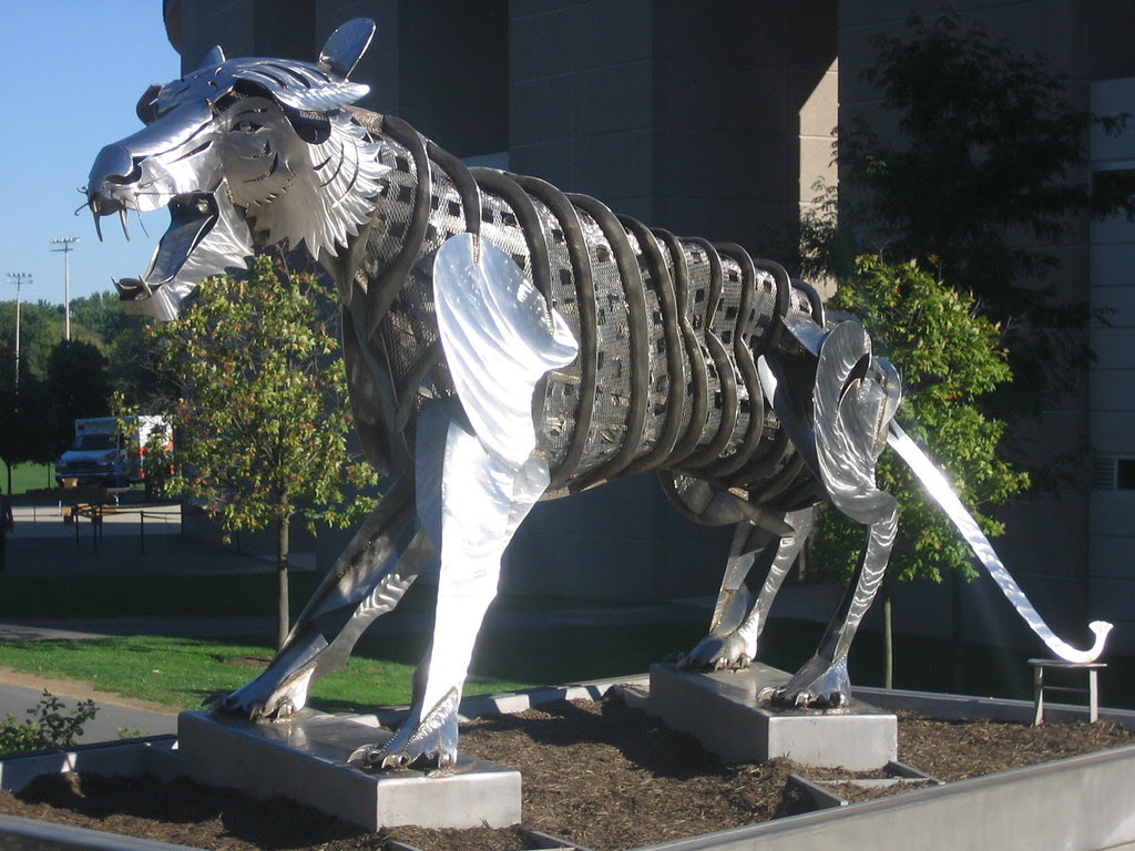 Tiger, tiger, gleaming bright
