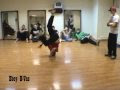Видео 024 bboy B-Vas (Post Scriptum crew) vs bboy Eroll D (Street Unit crew) at Sakhalin ABC 2009