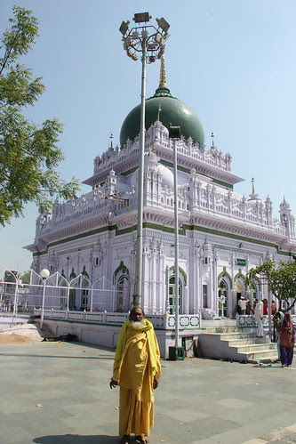 Warsi Malangs Ya Waris Pak Dewa Sharif by firoze shakir photographerno1