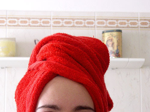 Can I Color My Hair After Washing It / How to Make Co-Washing Work for Your Hair Type | Makeup ... - Dry shampoo is an alternative to washing it everyday, which could strip hair of its natural oils.