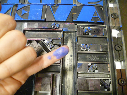 blue finger