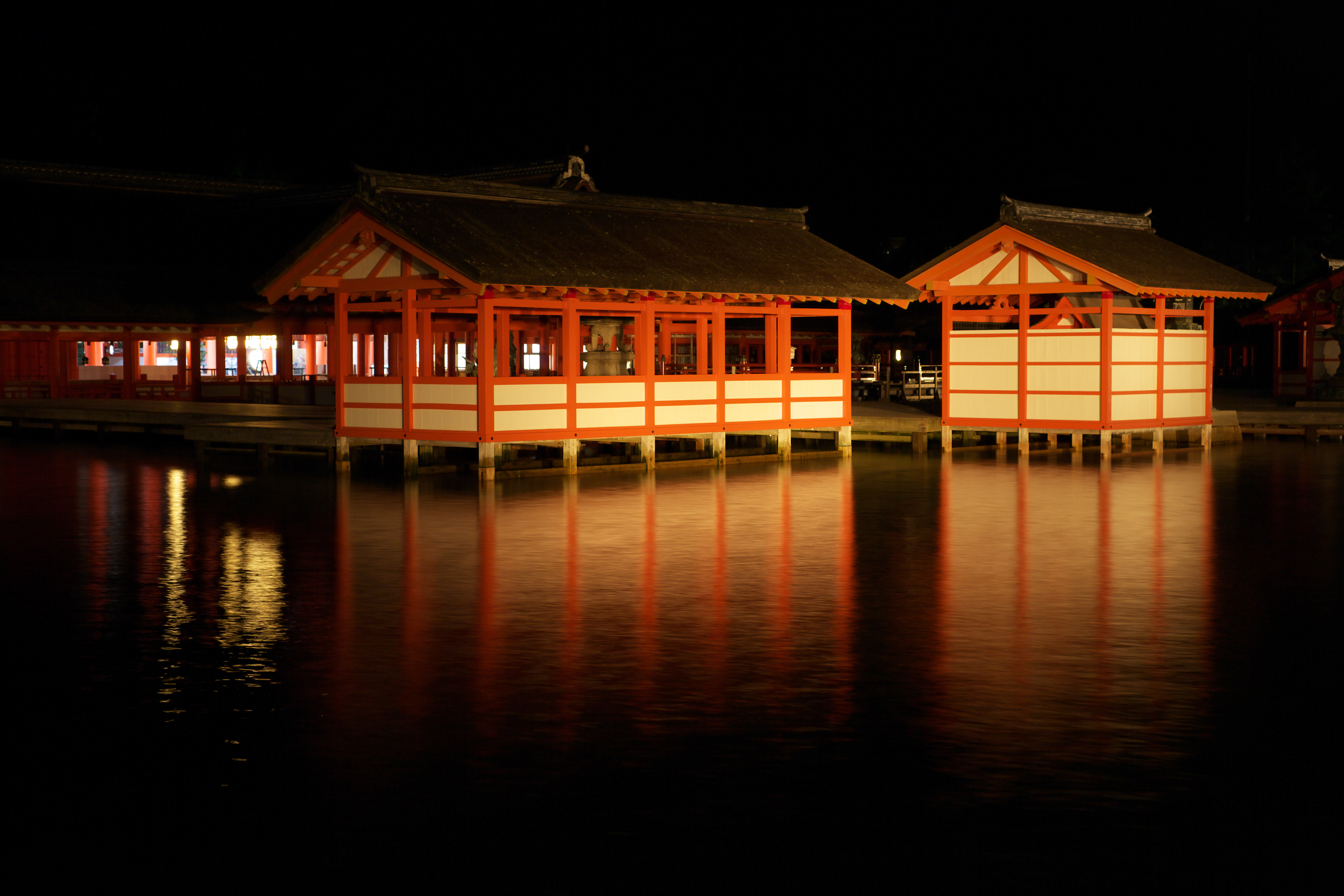 ゆんフリー写真素材集 No 3935 厳島神社の夜 日本 広島