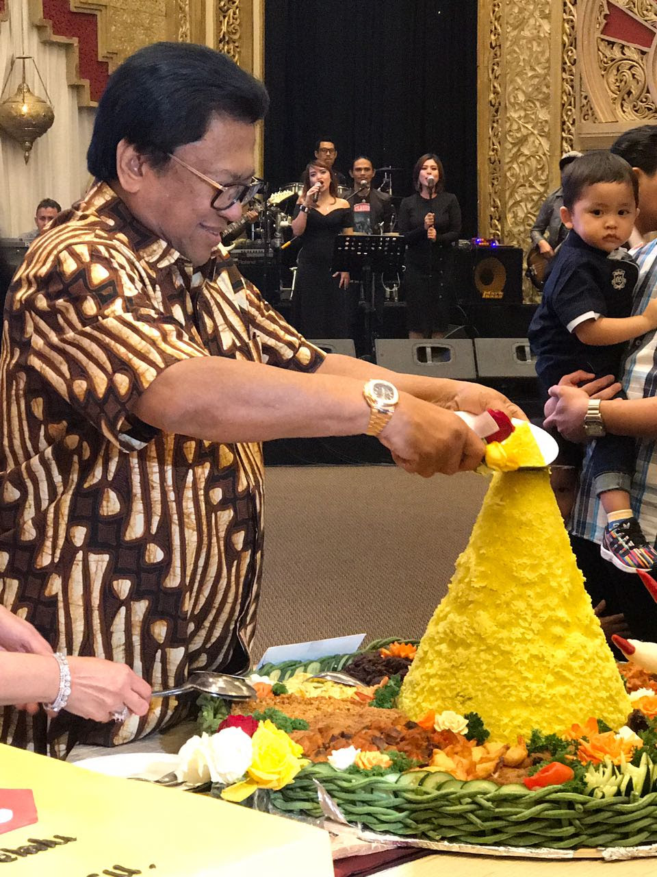 67 Tahun OSO, Orang Baik selalu Banyak Didoakan – Suara 