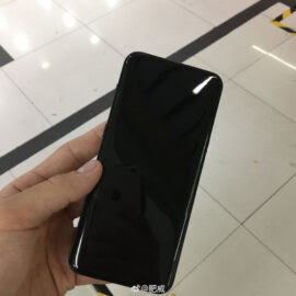 black-galaxy-s8-leaked-3