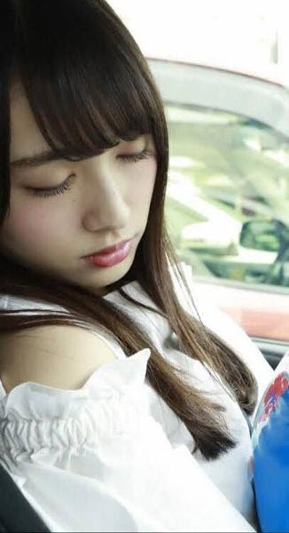 寝顔可愛いんだけど時々 ビクッ となってびっくりする 唇へのボケ ボケて Bokete