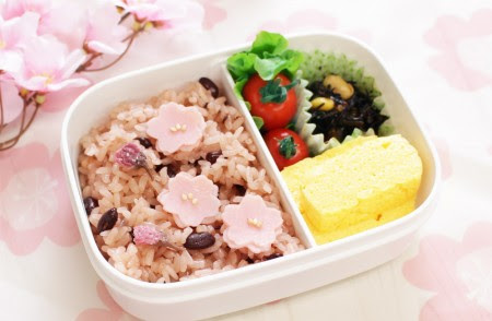 赤飯おこわで桜弁当 スマイルレシピ イチビキ 公式サイト 名古屋のみそ しょうゆ つゆメーカー