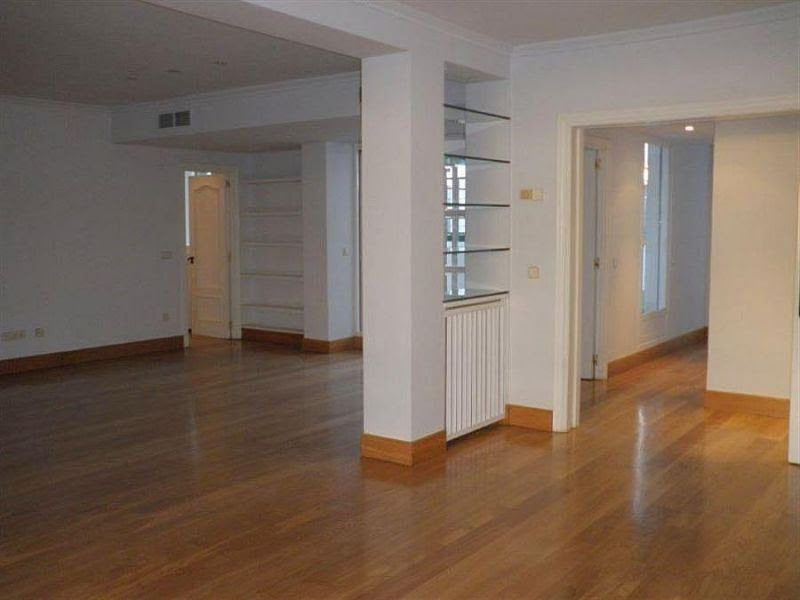 8608-16006687-396359497