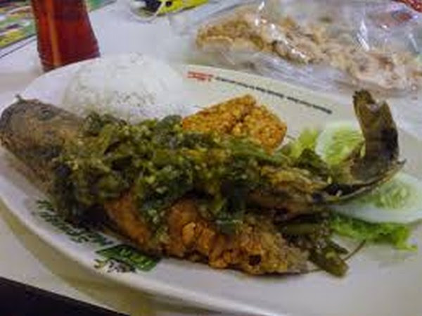 Rumah Makan Podomoro Ayam Penyet Cabe Ijo  Info Kuliner