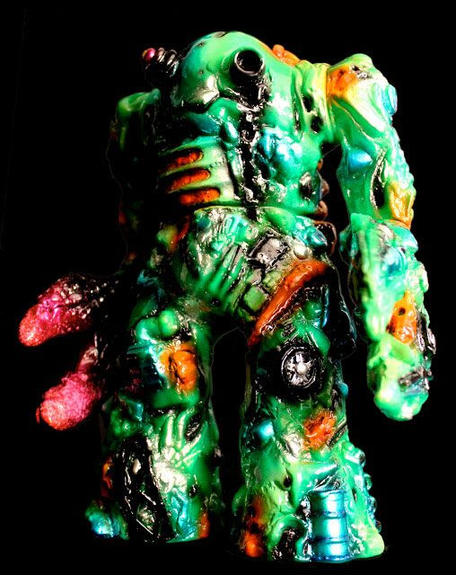 Guumon x Mechavirus x Kaiju Monster - "Toxic Green" Daigomi exclusive release!!!