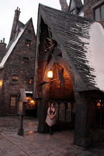 Three Broomsticks Entrance