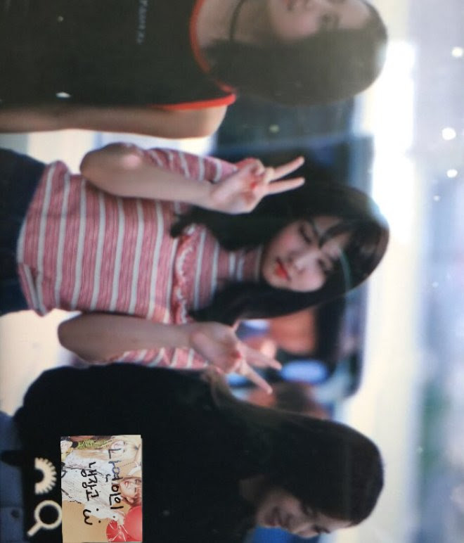 나연 트와이스 TWICE NAYEON 인천공항 정연 미나 출국 사나 모모 채영 lolguyss
