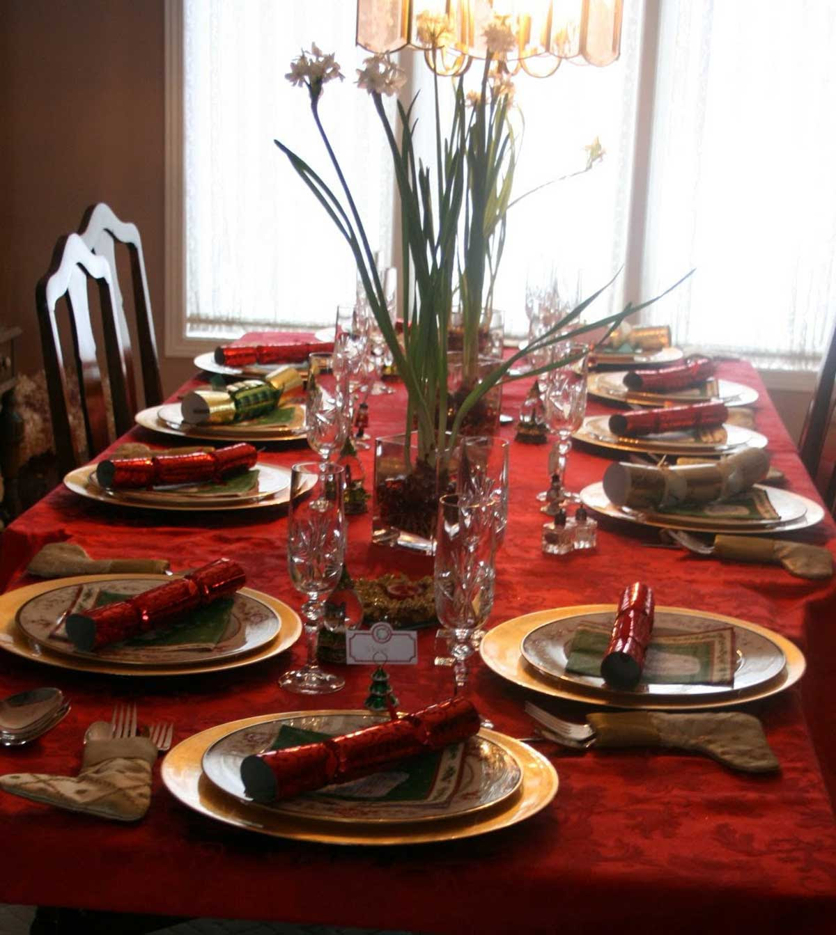 Decorating Your Dining Table - CozyHouze.com