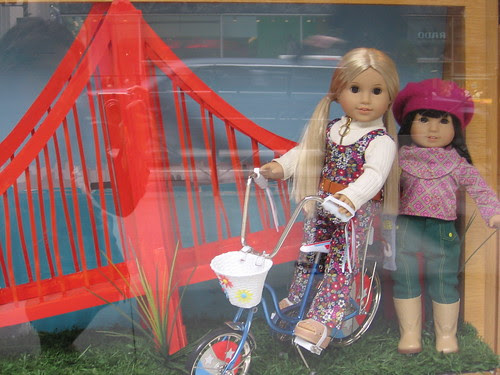 AGP NYC storefront display, Oct. 09