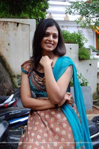 Sindhu Menon Cute Stills