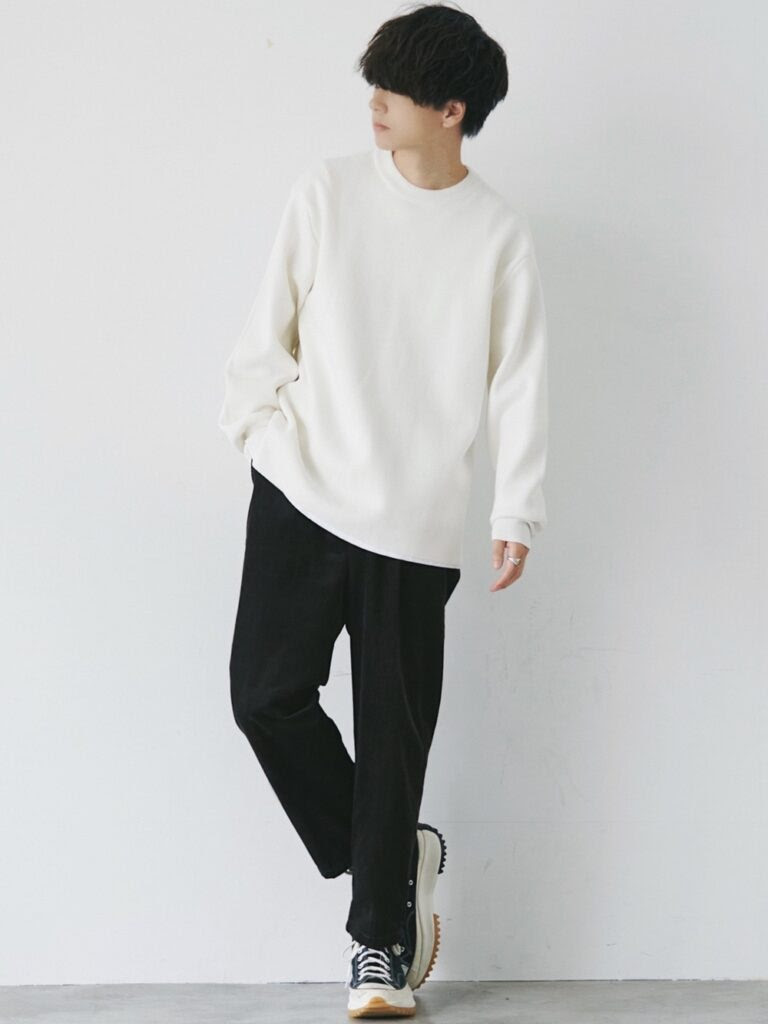 秋のニット セーターのメンズのコーデを画像で紹介 秋に着こなすコツは