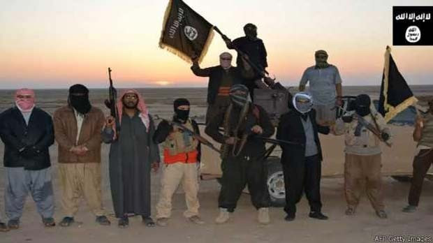 Grupo que se autodeclara 'Estado Islâmico' assassinou um jornalista iraquiano e decapitou outro câmera (Foto: BBC)