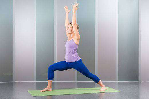 التخلص من دهون الظهر وضعية المحارب