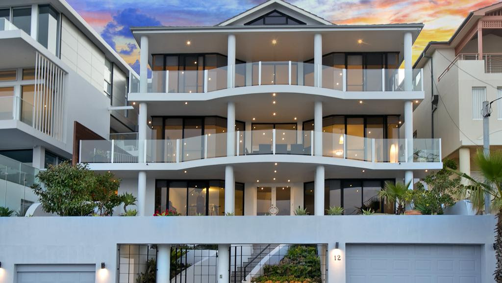 Bright coastal home under the hammer in Maroubra | Daily ...