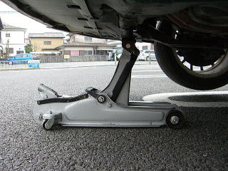 ジャッキアップの方法 メンテナンス基礎編