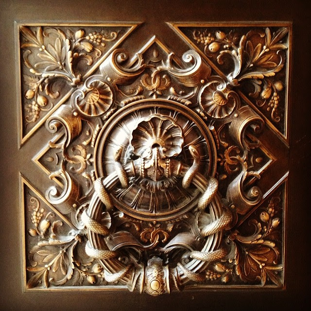 Don't think I'd try to open this door I those snakes were real #nyc #door #detail #architecture #latergram