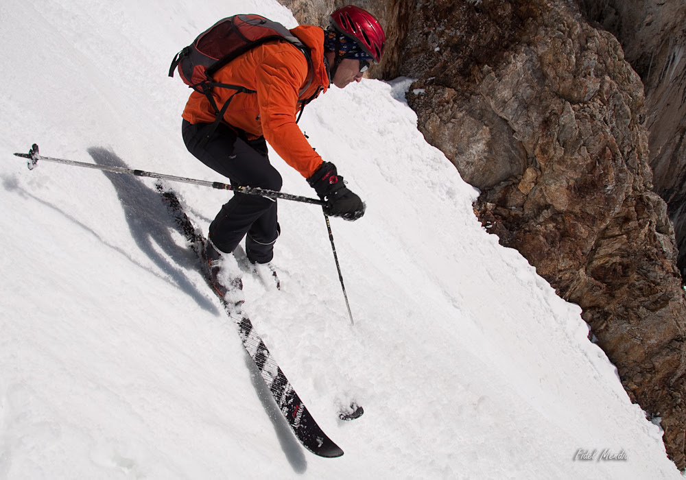 descenso corredor sur Garmo Negro 14