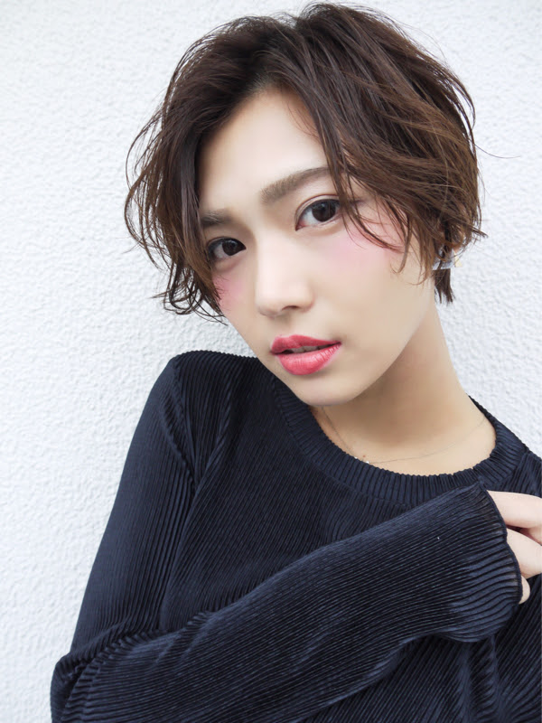 大人かわいいパーマショート ヘアスタイル 美容院 美容室 モリオフロムロンドン 原宿本店 大宮 池袋 成増