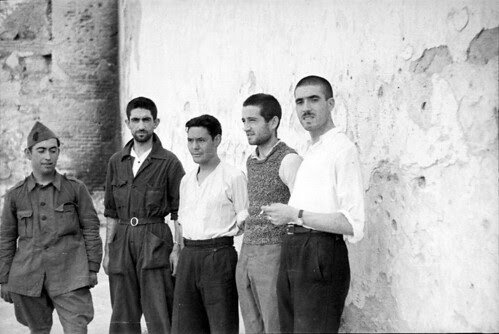 Soldados y guardias civiles evadidos del Alcázar. Fondo del Estudio Fotográfico Alfonso. Archivo General de la Administración. Ministerio de Cultura