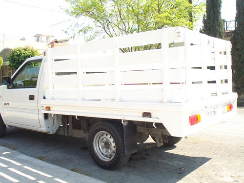 Camioneta Estaquitas 2004 robada en Cancun
