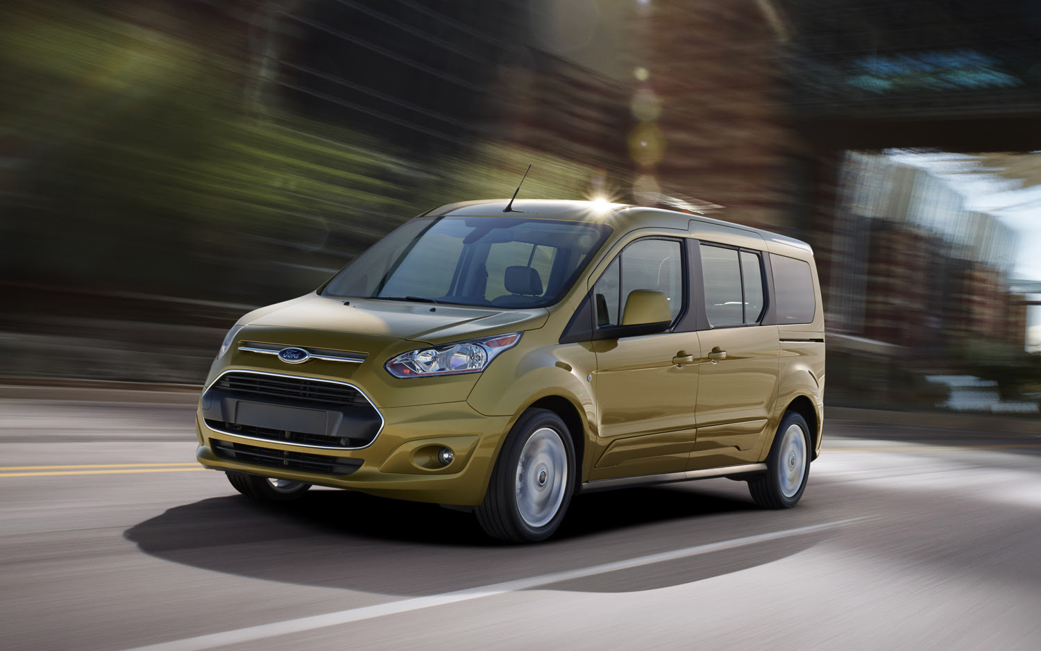 2014-Ford-Transit-Connect-left-front-22