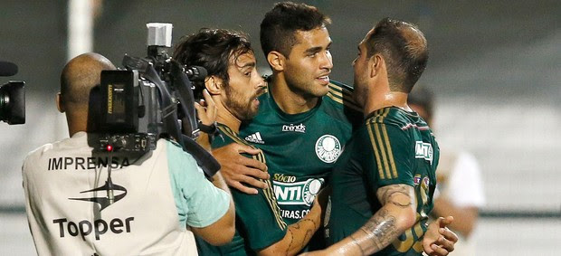 Alan Kardec comemoração jogo Palmeiras e Bragantino Paulistão (Foto: Mauro Horita / Globoesporte.com)