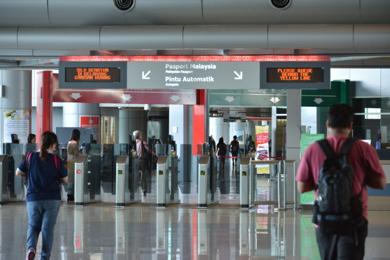 シンガポールからマレーシア 移動方法 マレー鉄道 日本 世界の遺産絶景 旅と写真のブログ