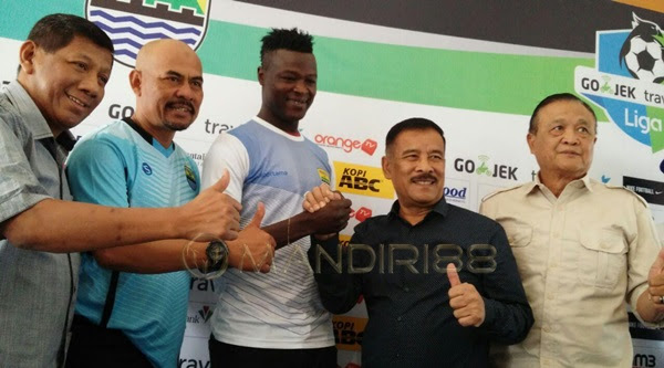 Persib Resmi Perkenalkan Ezechiel N'Douassel