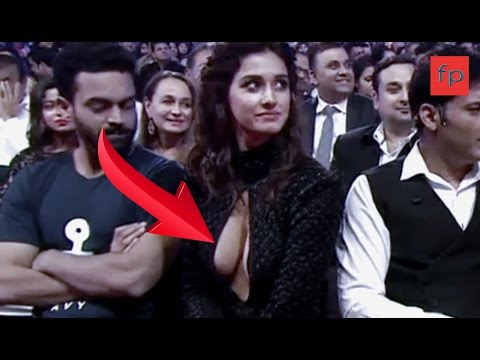 Men looking Disha Patani side Boobs