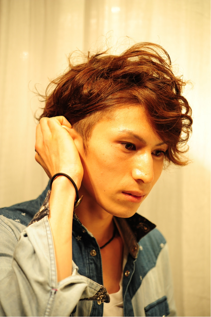 武蔵新城美容室の人気メンズ２ブロックパーマ ２０代３０代にオススメ Japanesehairdresserhair Lounge Ego おすすめ オーガニック カット カットお手入れ簡単 ダメージレス トリートメント パーマ メンズ メンズショート束感 メンズツーブロック メンズ束感