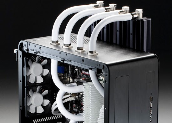 30 Beautiful Custom PC Case Designs
