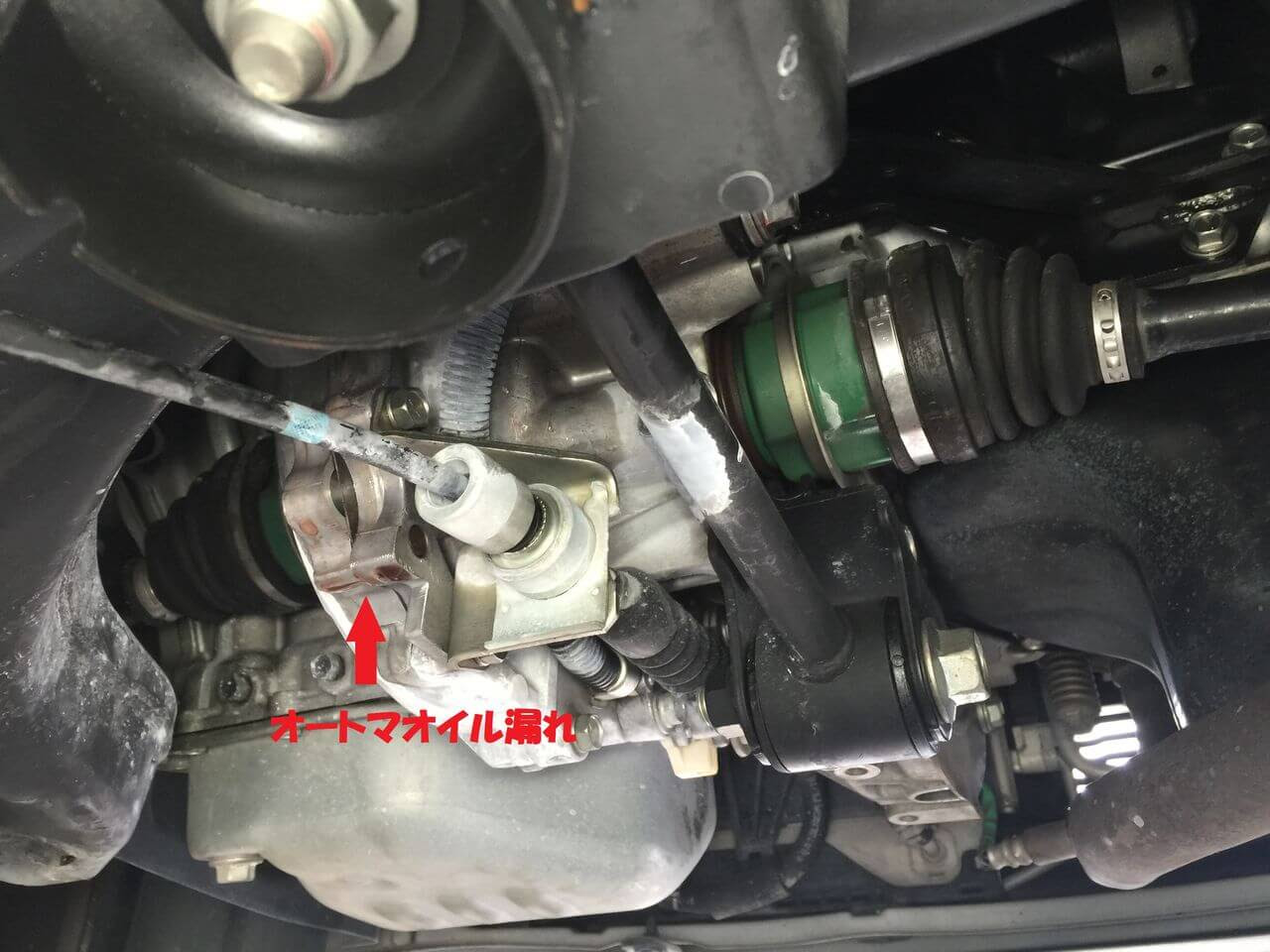 ダイハツ タント H２２年式 オイル漏れ修理 トルコン太郎使用 南河内郡太子町の1級整備士の故障修理と車検は 山本自動車工業