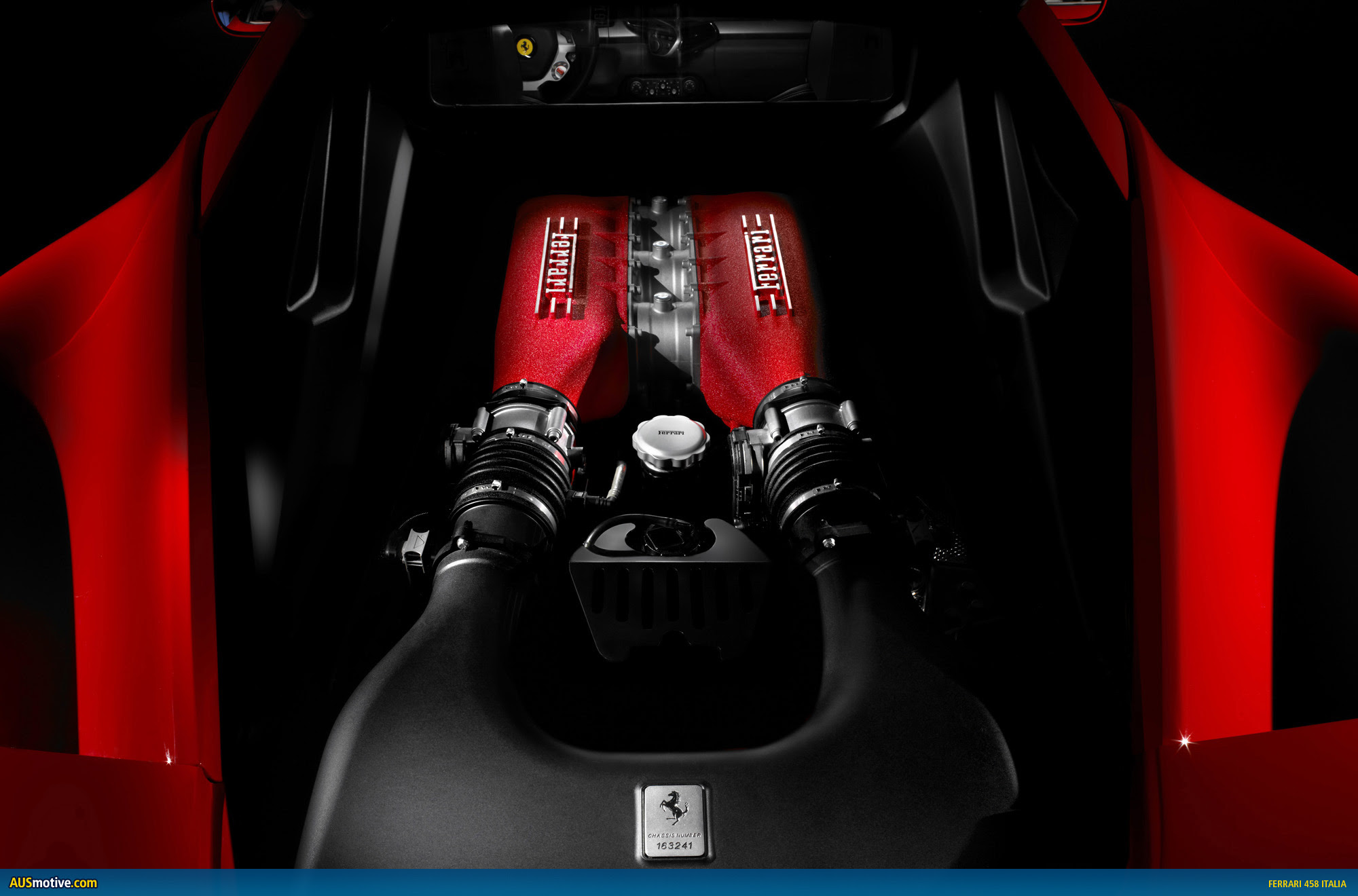 Ferrari 458 Italy engine