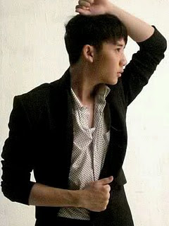 http://ochytaocta.files.wordpress.com/2010/12/rangga.jpg?w=240&h=320