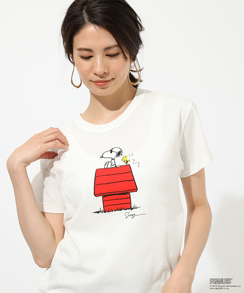 Snoopy トップス Doghouse By Moussy セール By Tee スヌーピードッグハウスtシャツ Tシャツ カットソー Azul Moussy アズールバイマウジー のファッション 人気ランキング1位