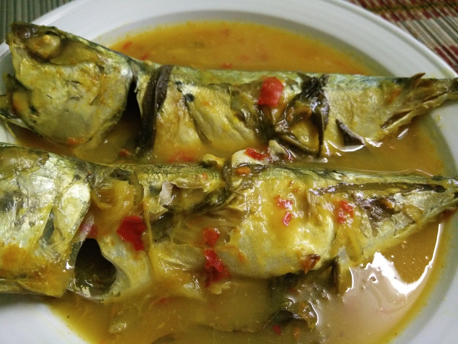 Gulai Tempoyak Ikan Kembung – Asap Dapur