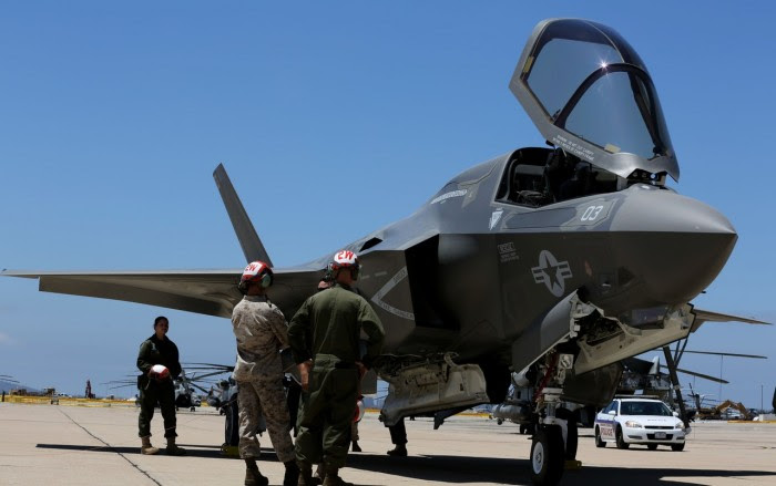 Top 10 Most Famous Air Force Planes
