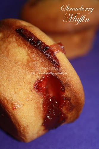 Strawberry Muffin 1