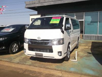 新潟の中古車情報 トヨタ ハイエースｖ ２ ８スーパーｇｌダークプライム ４ｗｄディーゼルターボ ｍナビ地デジｗオートｓｄｒ オートパーク