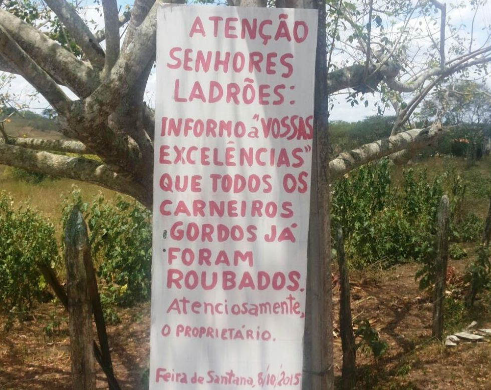 Cansado de furtos ex-vereador coloca aviso para ladrões