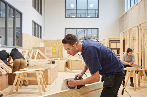 carpentry courses for beginners