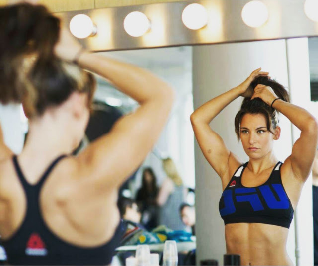 miesha-tate-wearing-reebok-ufc-fight-kit