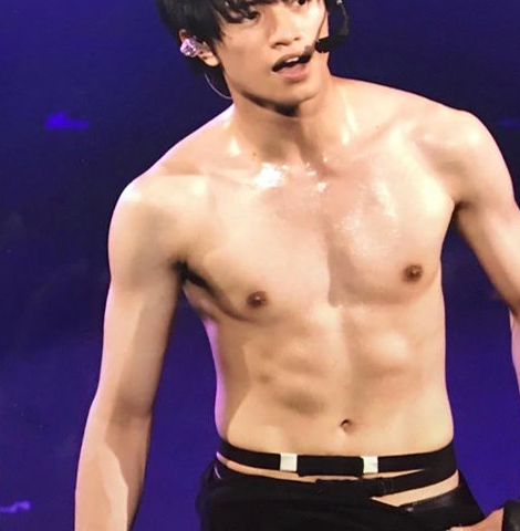 中島健人の筋肉 腹筋画像 筋トレ方法やスタイルが良い秘訣は J Trip