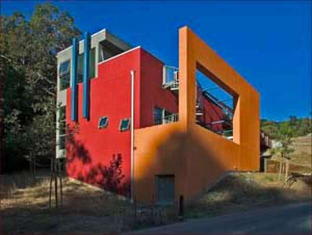 ARCHITECTURE / Art Houses / A collaborative arts residency comes ...