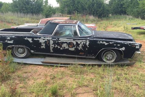 classy pickup   imperial flower car
