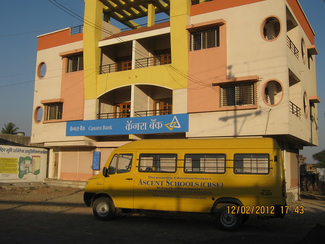 Visit Lake Palace, a 1 BHK for Rs. 17.25 Lakhs (approx) & a 2 BHK Flat for Rs. 24.25 Lakhs (approx), Phoolmala, behind Shri Ram Best Wadapav Center, off Pune Bangalore Highway, Shirwal, District Satara 412801 - 9